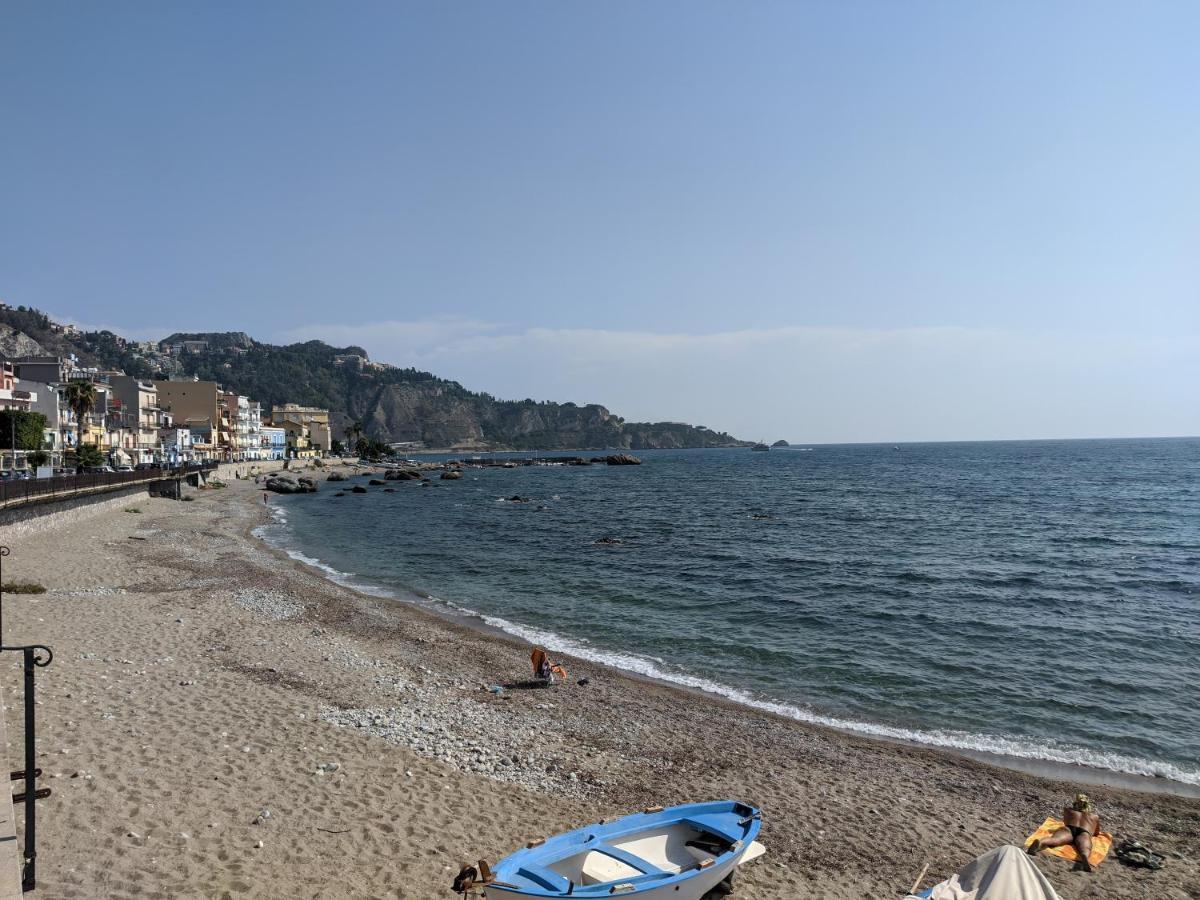 Sicily Travel Apartment'S 2 Giardini Naxos Exteriör bild
