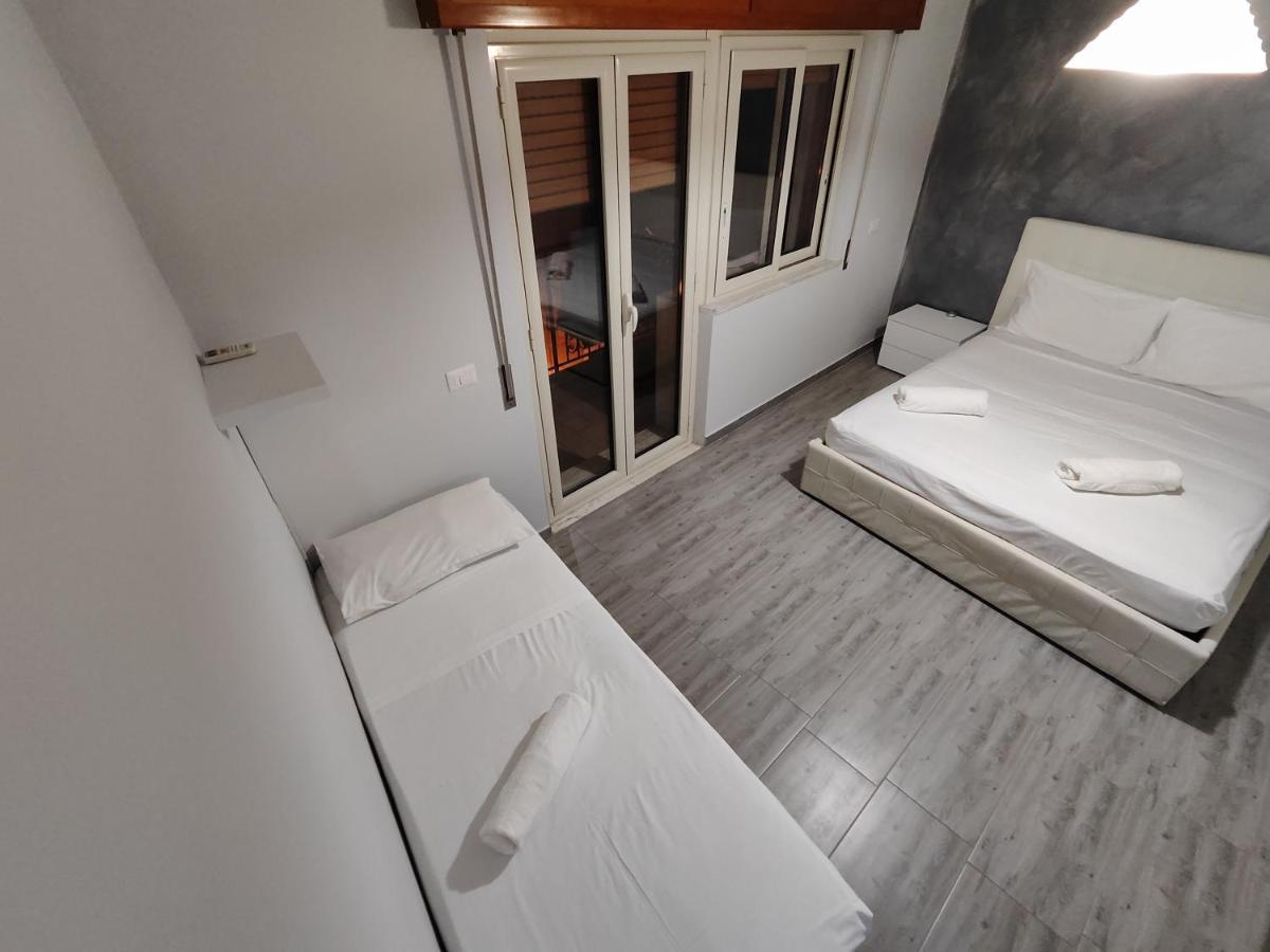 Sicily Travel Apartment'S 2 Giardini Naxos Exteriör bild
